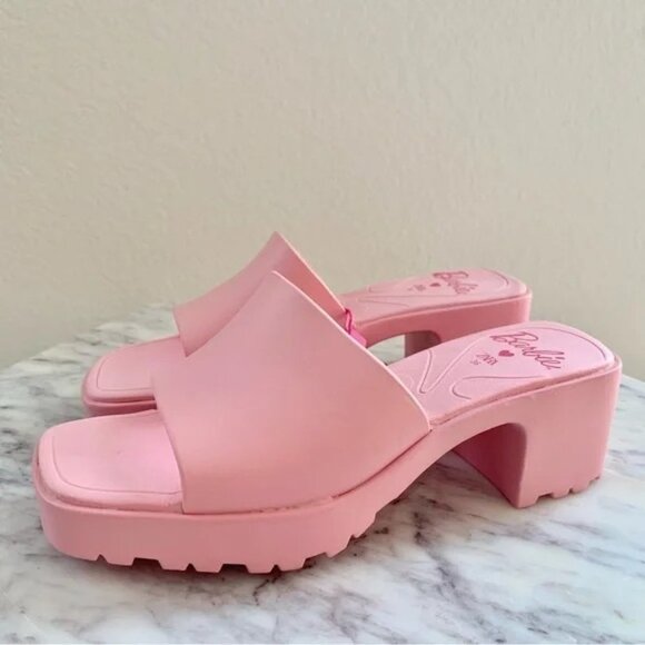 Barbie x ZARA Pink Rubber Slides Heeled Sandals - Picture 4 of 8